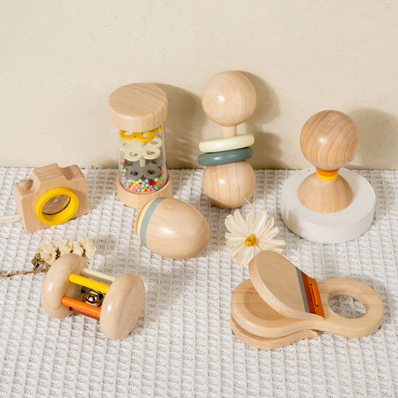 Juguetes de madera Montessori  - Baby Rattle Toy Set reseña y precio